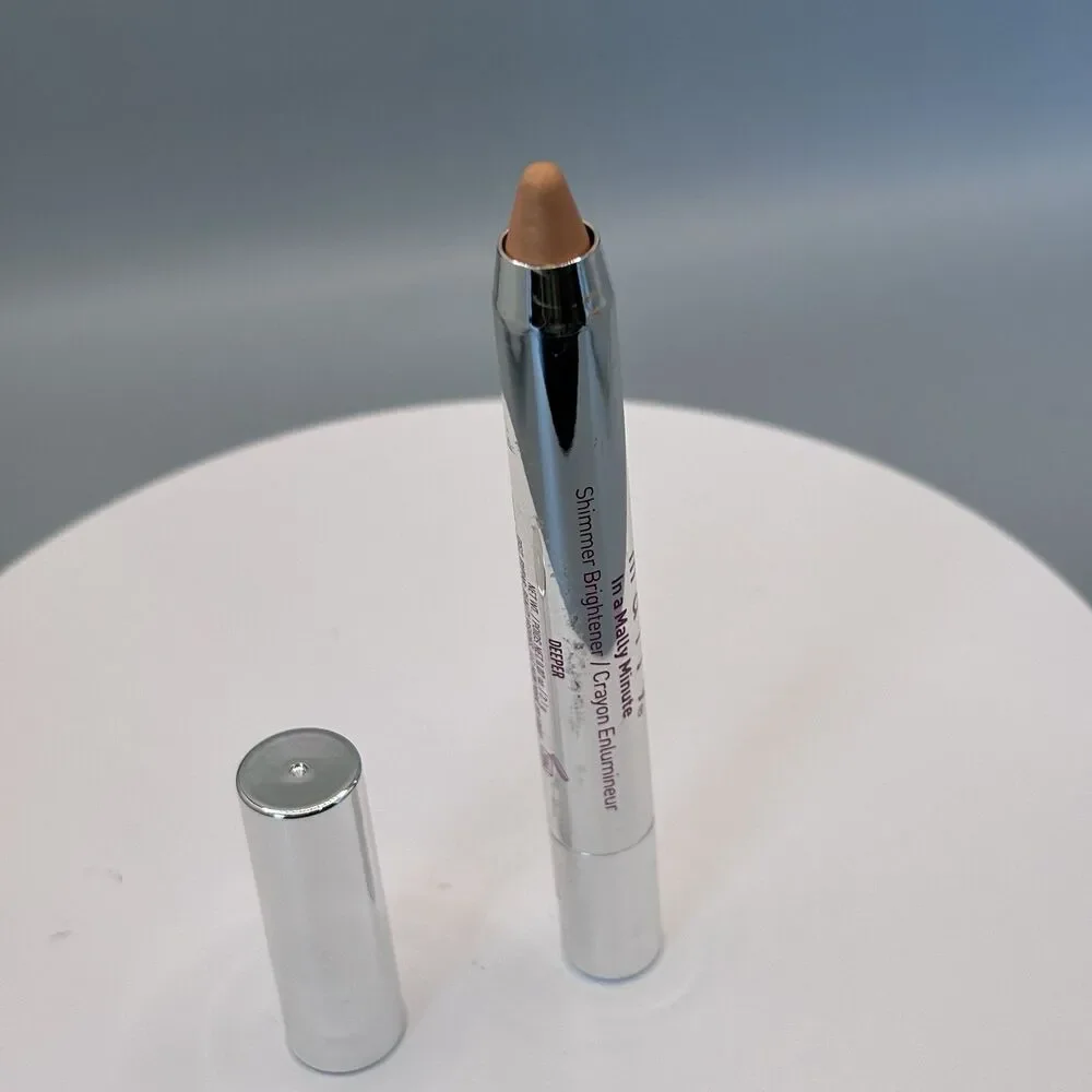MALLY- In A Mally Minute - Shimmer Brightener Highlighter - Deeper - 0.07 Oz
